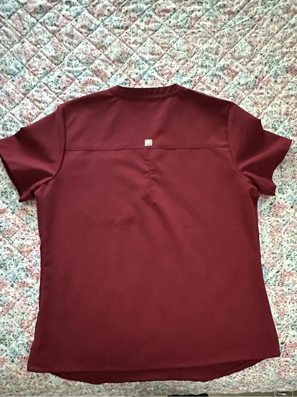 Fabletics Maroon Scrub Set - Picture 5 of 6